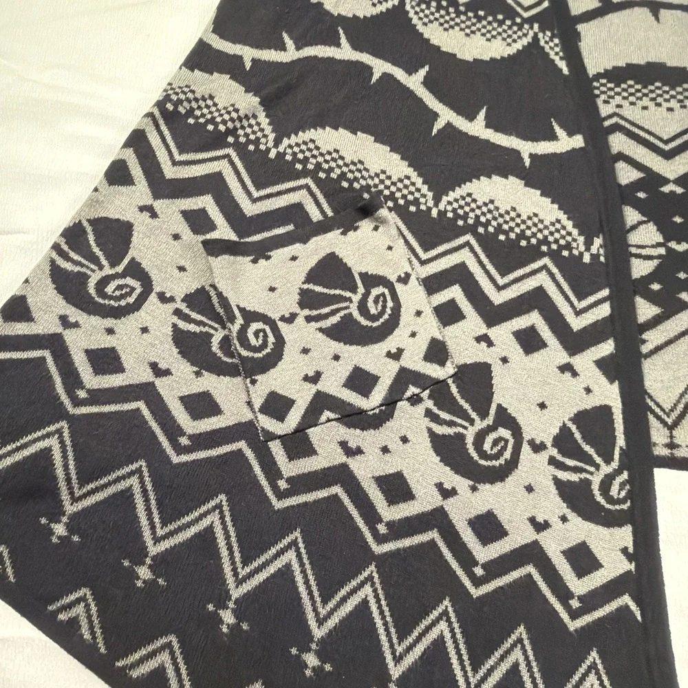 Disney Villians Open Drape Cardigan Waterfall Front‎ Knit All over pattern SZ 3X - Picture 4 of 7